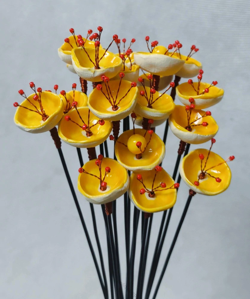 Žlutý květ KERAMIKA