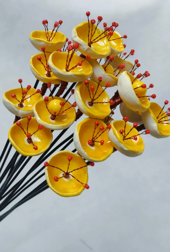 Žlutý květ KERAMIKA