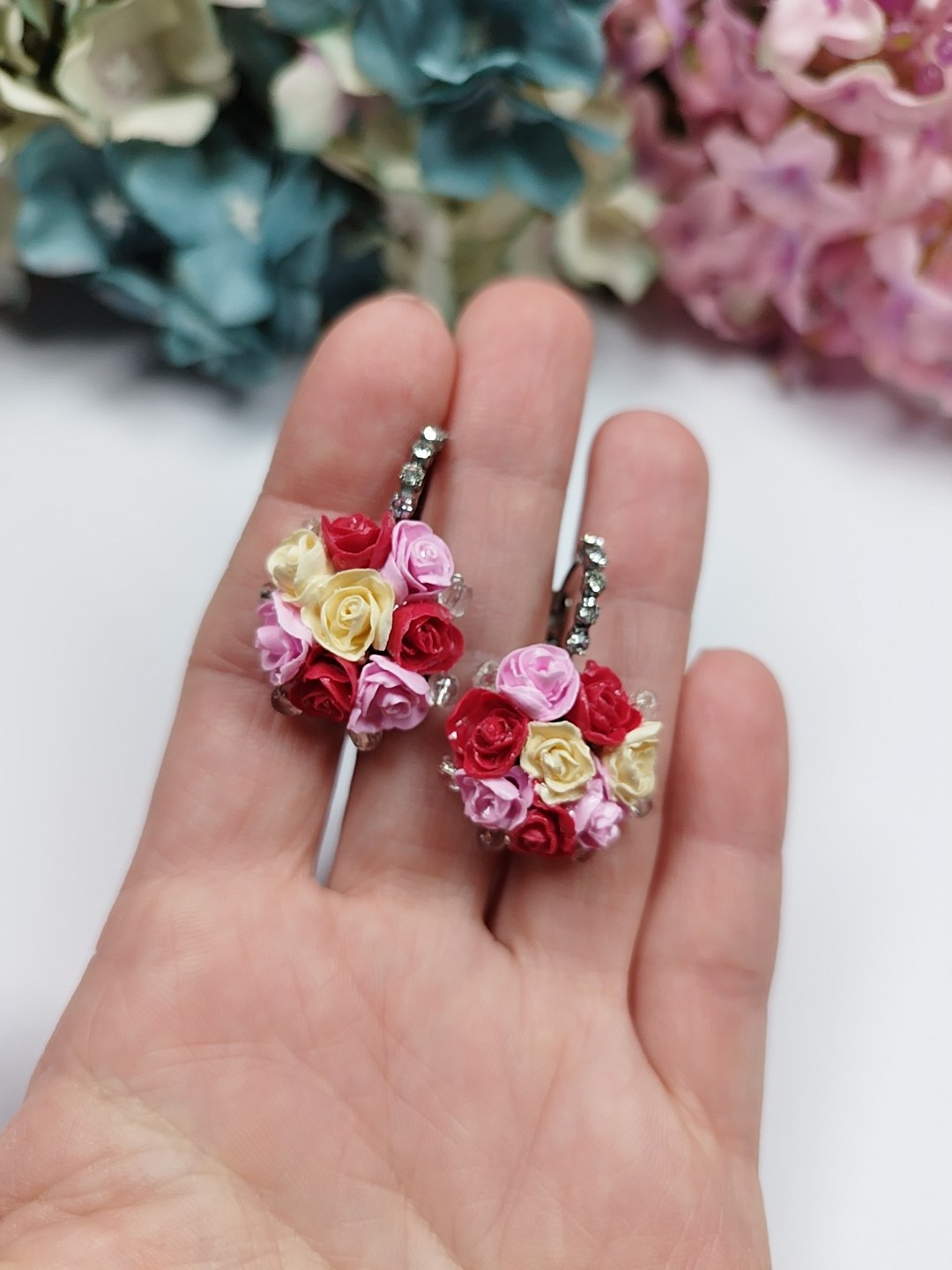 Růžičková náušnice