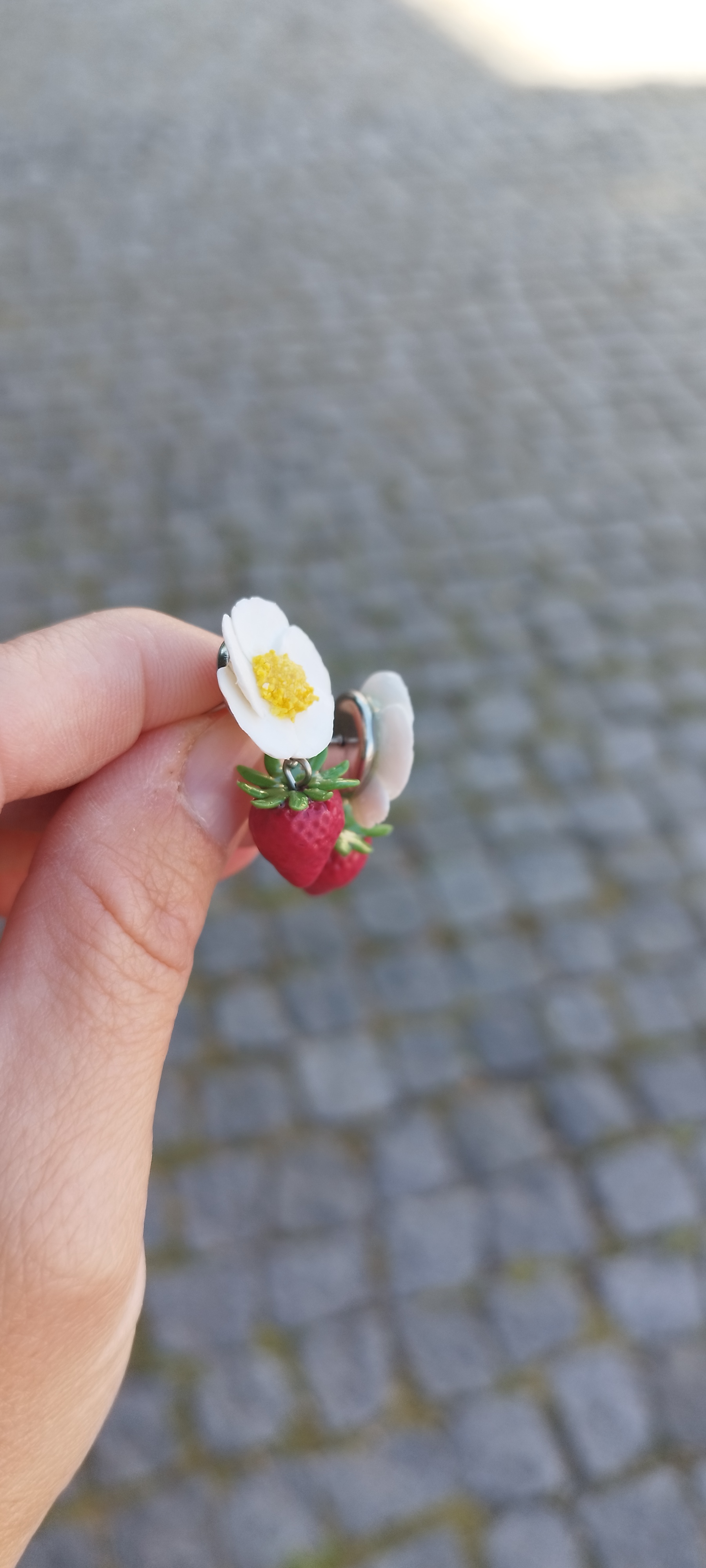 Jahodový květ a jahoda